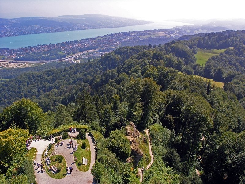 Day 3 - Uetliberg tower - Viewpoint below