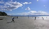 Frisbee on the beach (2)