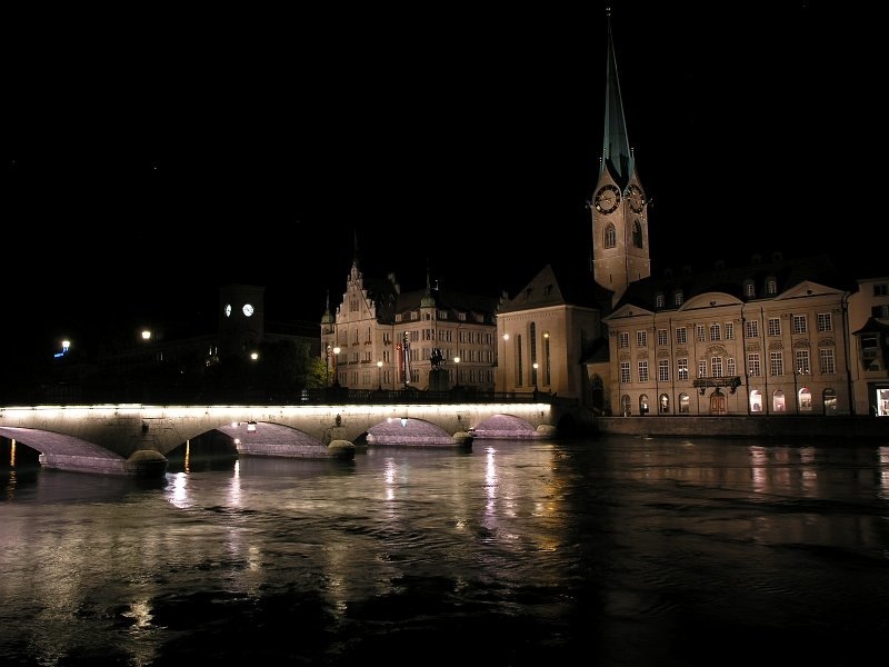 Day 3 - Night shots - Underlit bridge