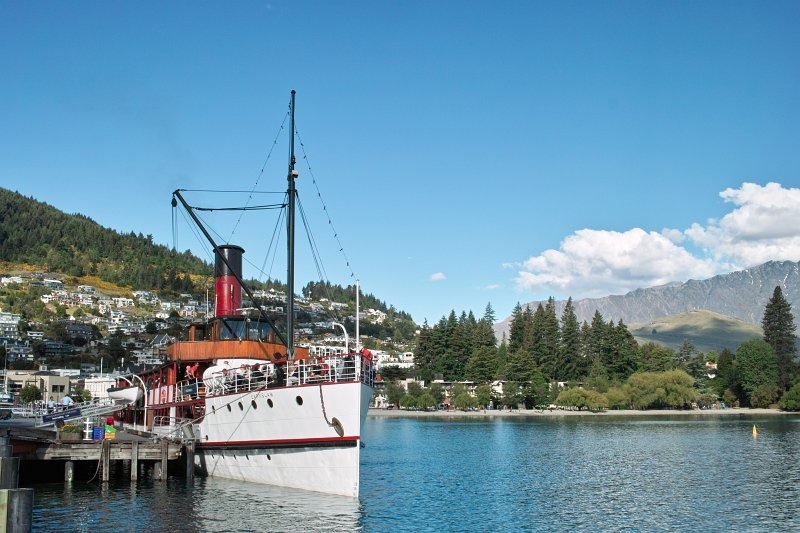 3108 - TSS Earnslaw docked at Queenstown